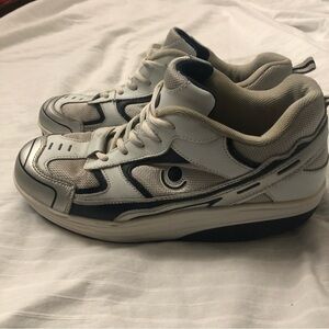 Rocker R-X  Exercise Walking Toning Shoes Sneakers White Gray Rockers 10-10.5 41